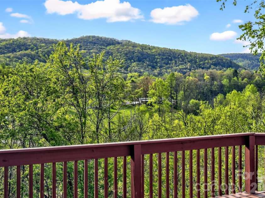 82 Landis Road, Marion, NC 28752.  MLS# CAR4366770, YatesRealty ID 27156. 