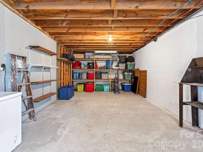 82 Landis Road, Marion, NC 28752.  MLS# CAR4366770, YatesRealty ID 27156. 
