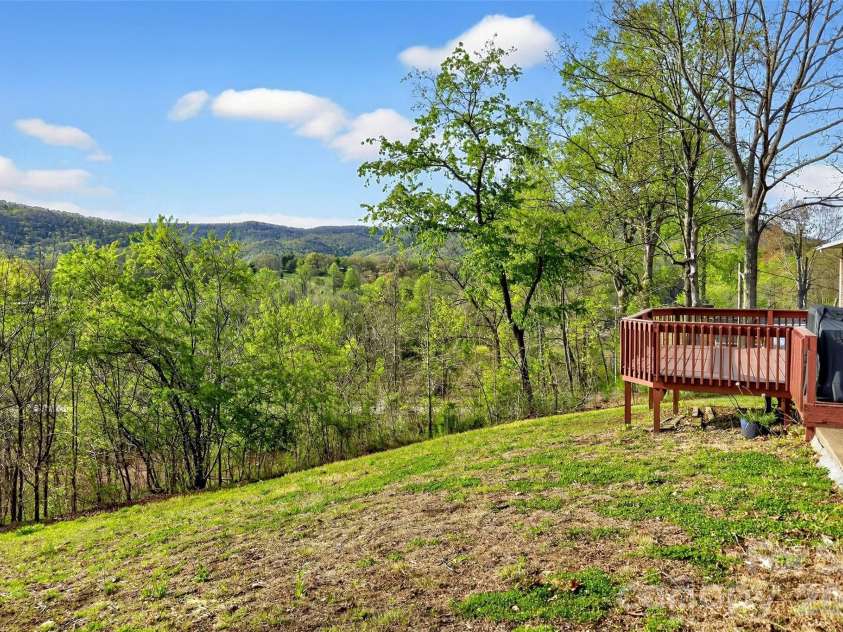 82 Landis Road, Marion, NC 28752.  MLS# CAR4366770, YatesRealty ID 27156. 