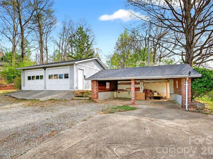 82 Landis Road, Marion, NC 28752.  MLS# CAR4366770, YatesRealty ID 27156. 
