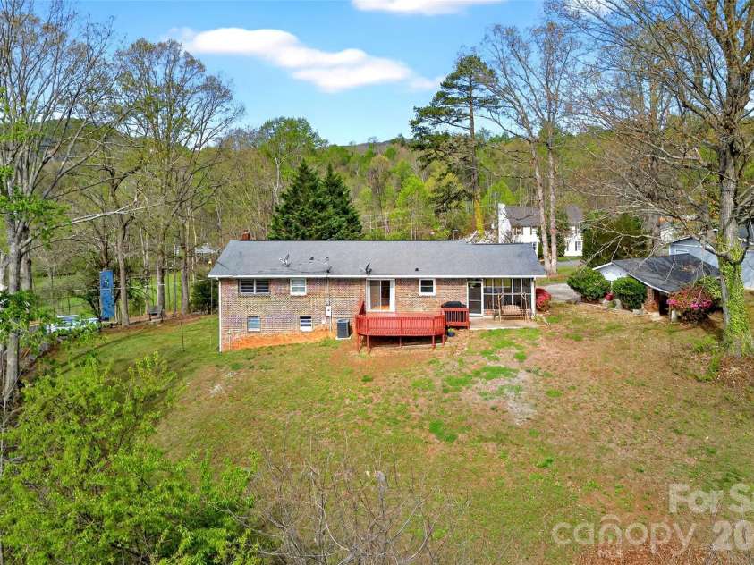 82 Landis Road, Marion, NC 28752.  MLS# CAR4366770, YatesRealty ID 27156. 