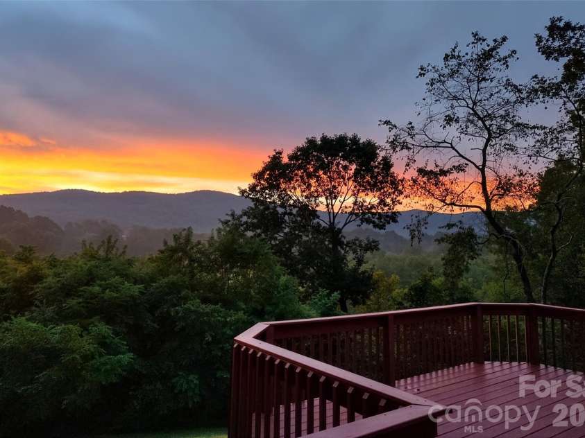82 Landis Road, Marion, NC 28752.  MLS# CAR4366770, YatesRealty ID 27156. 