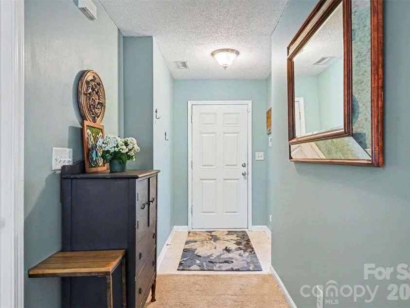 6909 Karnak Court, Charlotte, NC 28216.  MLS# CAR4380716, YatesRealty ID 27157. 