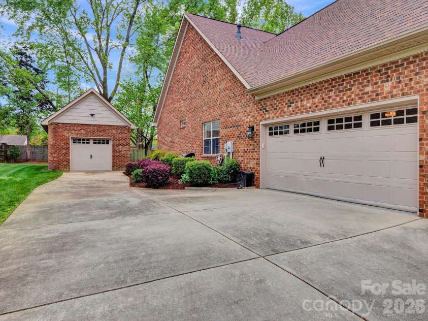 2005 Brookhollow Court, Indian Trail, NC 28079.  MLS# CAR4367033, YatesRealty ID 27158. 