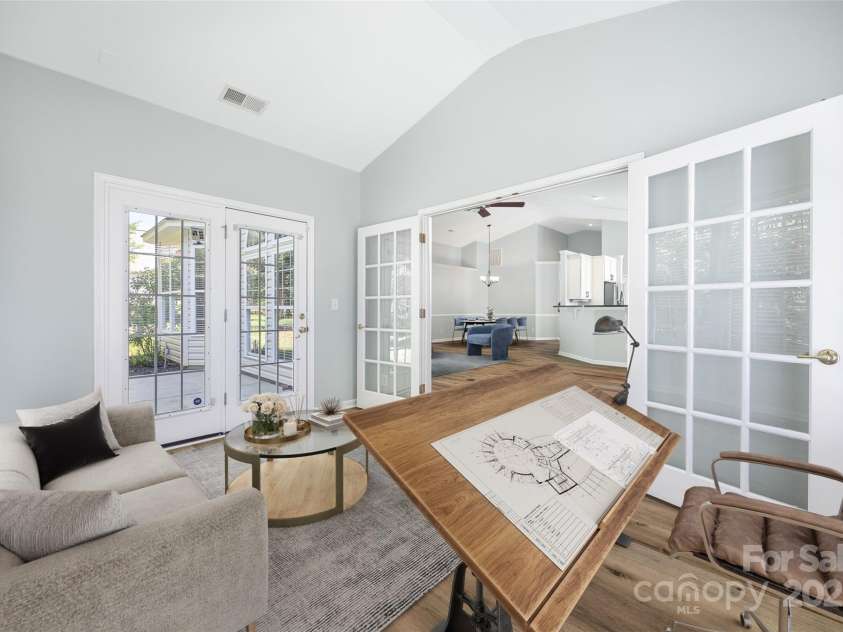 870 Platinum Drive, Fort Mill, SC 29708.  MLS# CAR4272667, YatesRealty ID 27159. Virtually Staged Sun Room