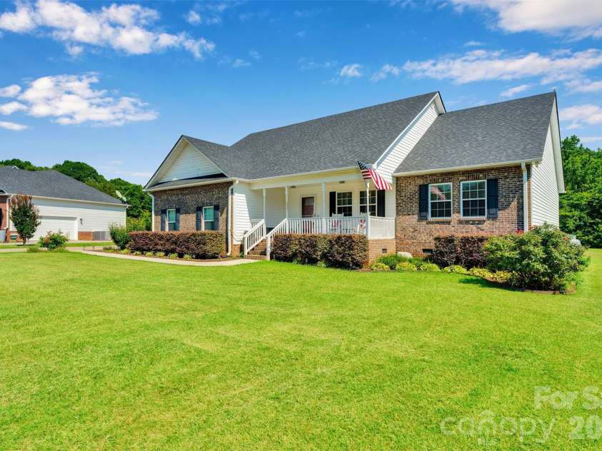 1348 Bryson Creek Drive, McConnells, SC 29726.  MLS# CAR4338042, YatesRealty ID 2716. 