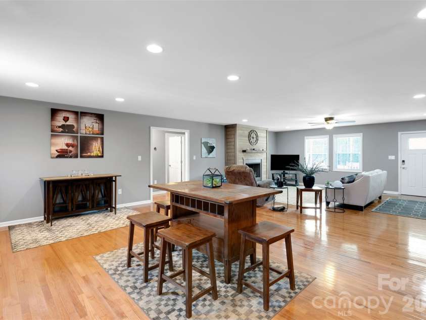 1348 Bryson Creek Drive, McConnells, SC 29726.  MLS# CAR4338042, YatesRealty ID 2716. 
