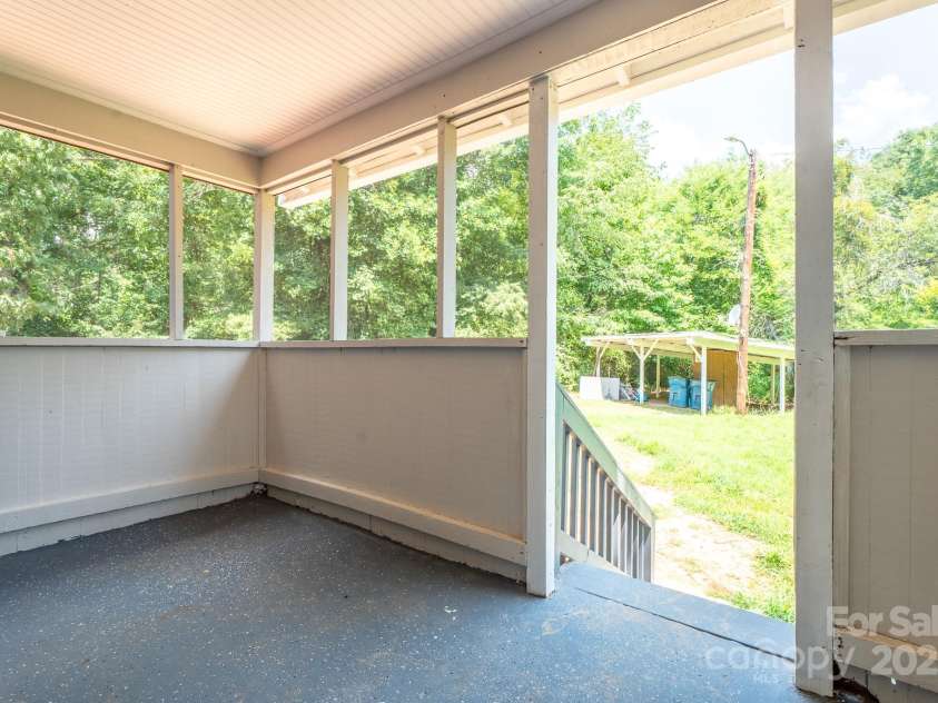 3892 NC 10 Highway, Claremont, NC 28610.  MLS# CAR4208070, YatesRealty ID 27160. 