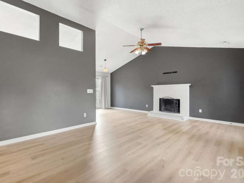 9046 Milton Morris Drive, Charlotte, NC 28227.  MLS# CAR4368531, YatesRealty ID 27160. 