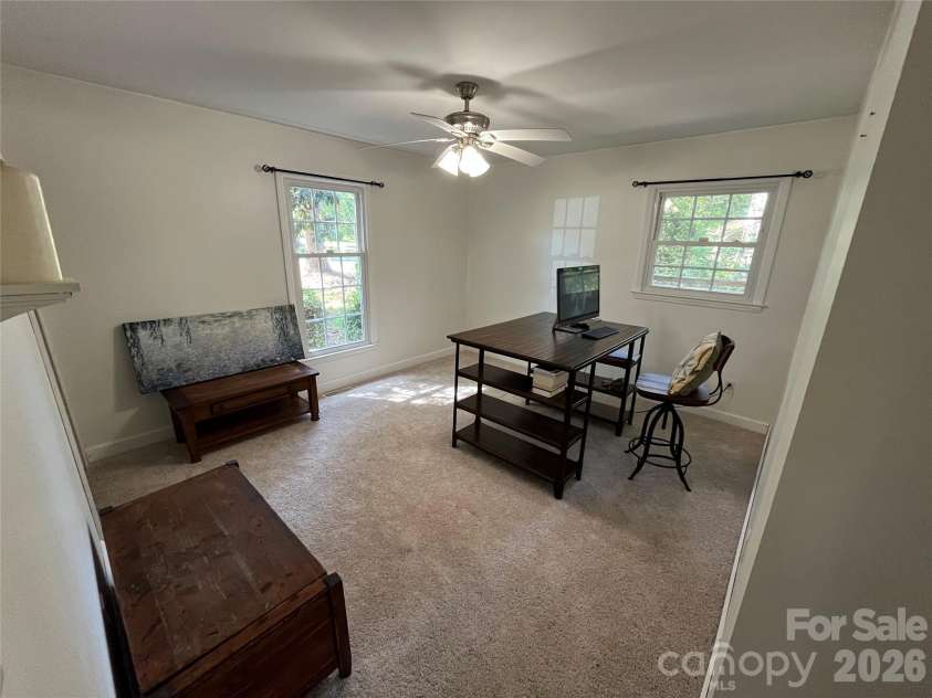14132 Honeysuckle Ridge Drive, Matthews, NC 28105.  MLS# CAR4380946, YatesRealty ID 27161. 