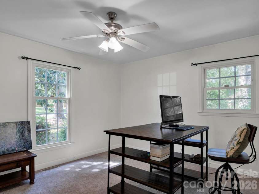 14132 Honeysuckle Ridge Drive, Matthews, NC 28105.  MLS# CAR4380946, YatesRealty ID 27161. 