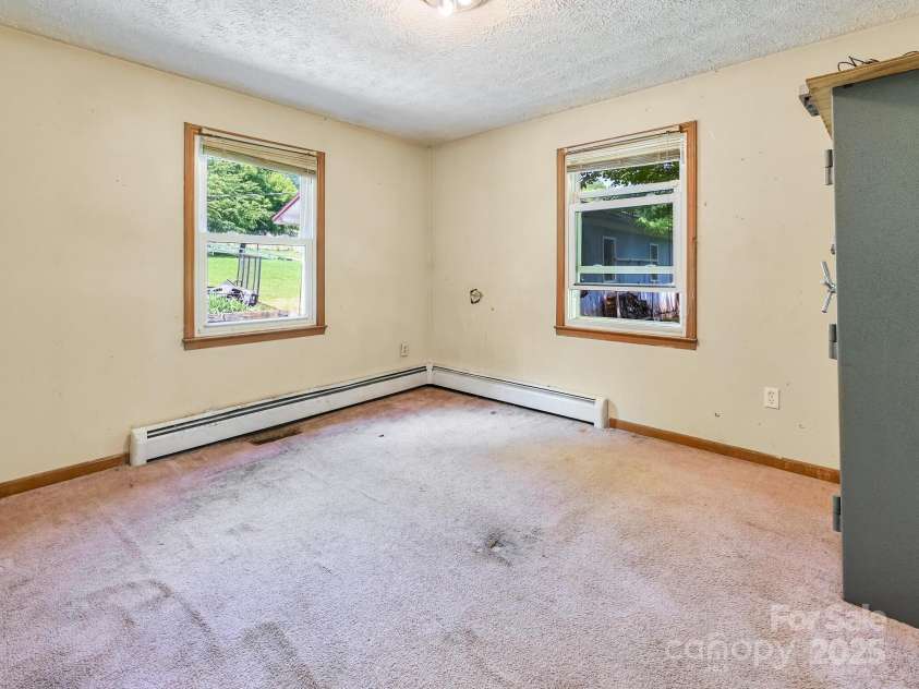 522 Bailey Mountain Road, Mars Hill, NC 28754.  MLS# CAR4260216, YatesRealty ID 27162. Bedroom 3