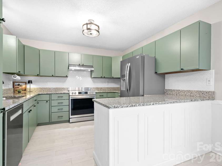 3469 Lake Shore Road, Denver, NC 28037.  MLS# CAR4376240, YatesRealty ID 27163. 
