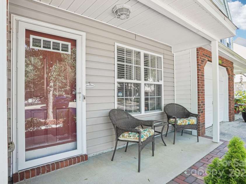 8108 Christmas Court, Charlotte, NC 28216.  MLS# CAR4263666, YatesRealty ID 27163. 