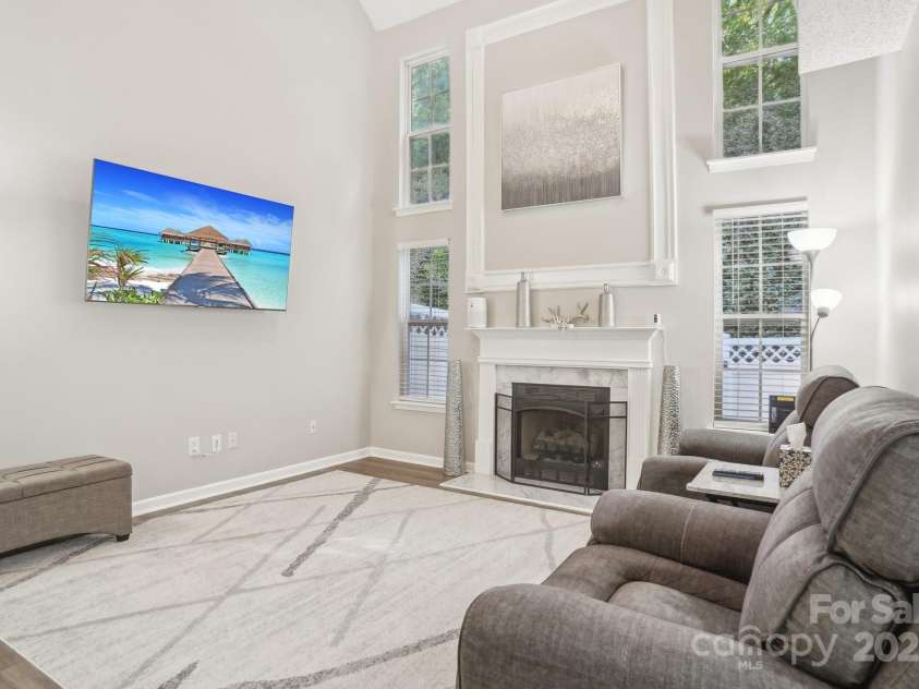 8108 Christmas Court, Charlotte, NC 28216.  MLS# CAR4263666, YatesRealty ID 27163. 