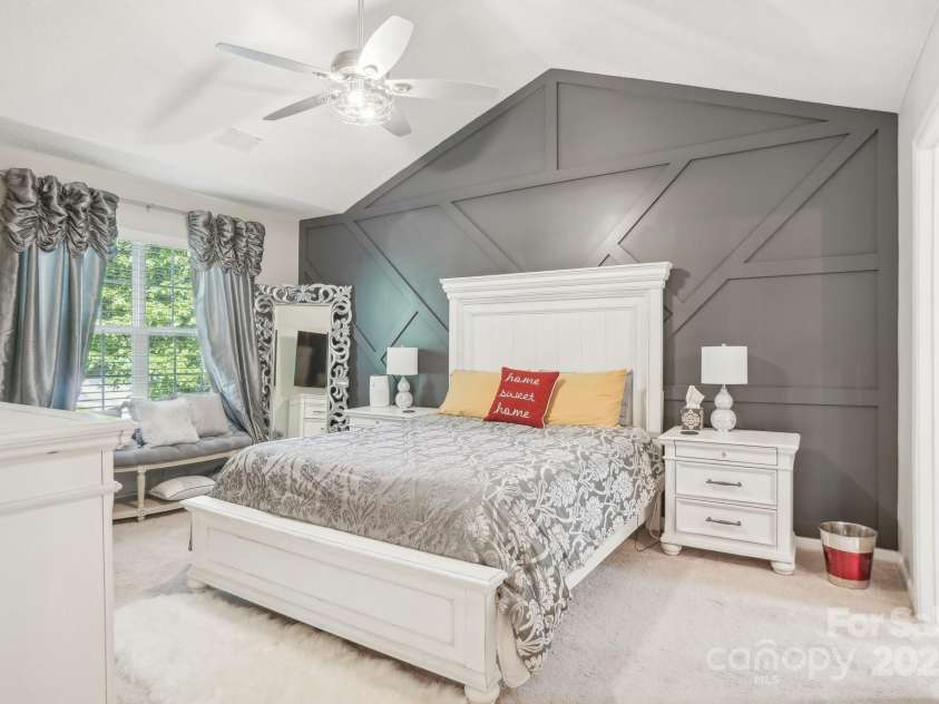 8108 Christmas Court, Charlotte, NC 28216.  MLS# CAR4263666, YatesRealty ID 27163. 