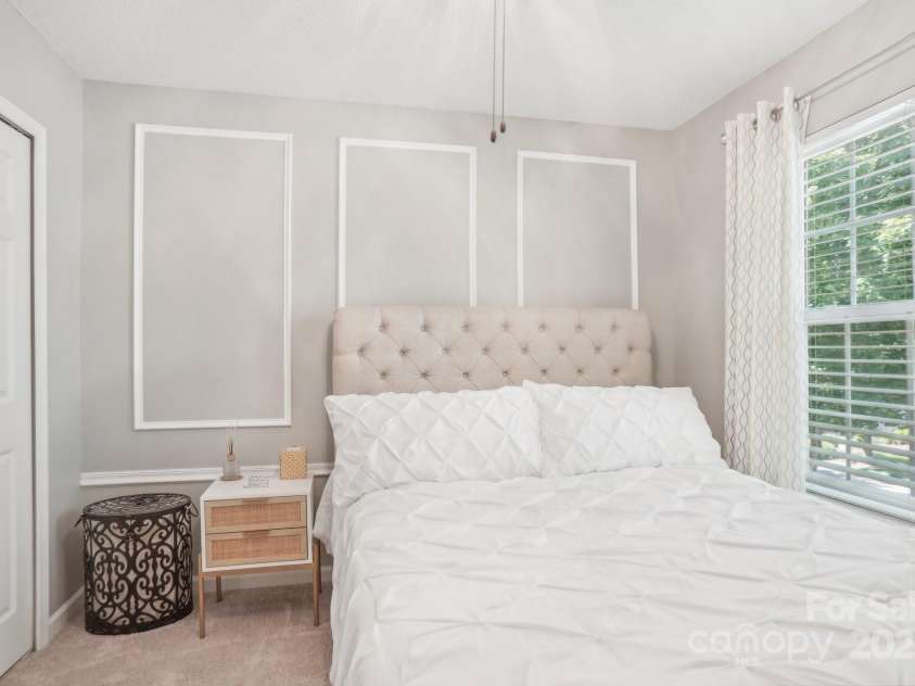 8108 Christmas Court, Charlotte, NC 28216.  MLS# CAR4263666, YatesRealty ID 27163. 