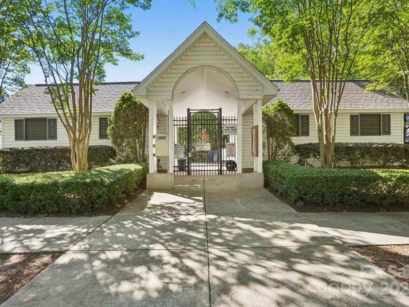 8108 Christmas Court, Charlotte, NC 28216.  MLS# CAR4263666, YatesRealty ID 27163. 