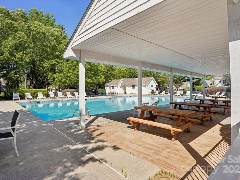 8108 Christmas Court, Charlotte, NC 28216.  MLS# CAR4263666, YatesRealty ID 27163. 