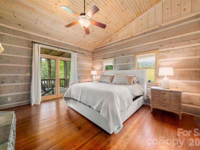170 Cradling Cove, Waynesville, NC 28785.  MLS# CAR4387872, YatesRealty ID 27165. 1st Primary