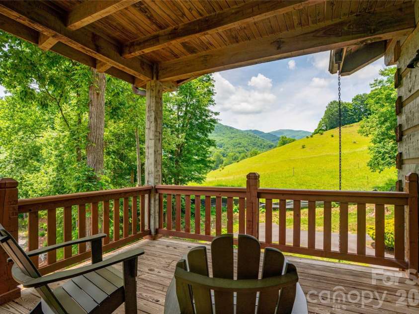 170 Cradling Cove, Waynesville, NC 28785.  MLS# CAR4387872, YatesRealty ID 27165. 