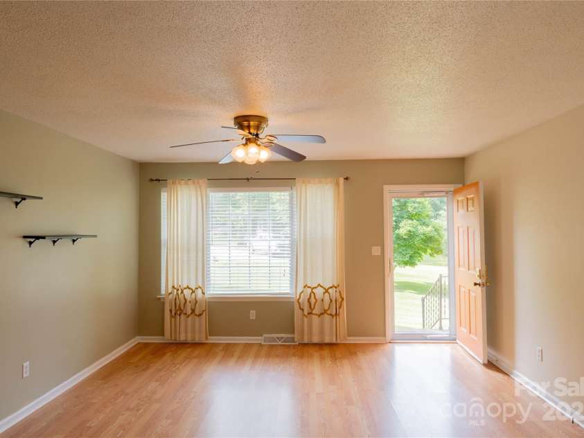 214 Cottage Place, York, SC 29745.  MLS# CAR4267142, YatesRealty ID 27165. 