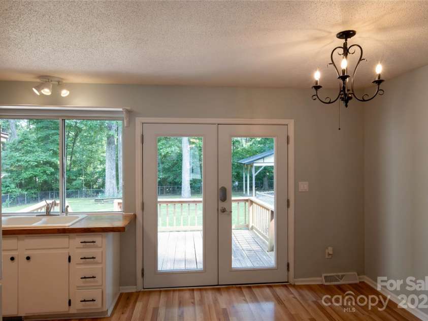 214 Cottage Place, York, SC 29745.  MLS# CAR4267142, YatesRealty ID 27165. 