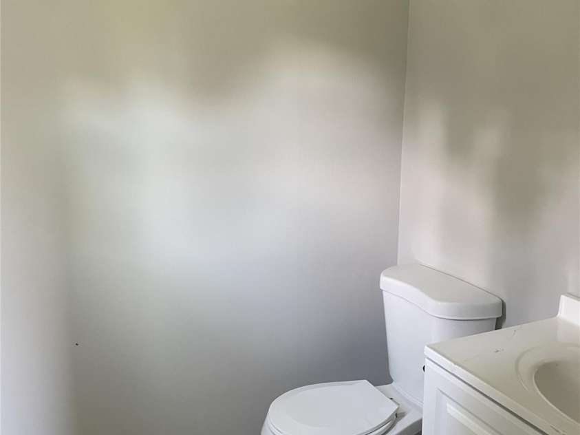 148 Pratt Lane, Statesville, NC 28625.  MLS# CAR4270751, YatesRealty ID 27166. Primary Half Bathroom