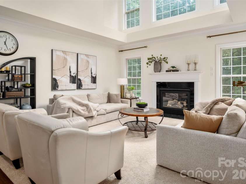 8127 Grahamson Lane, Charlotte, NC 28269.  MLS# CAR4346437, YatesRealty ID 27166. 
