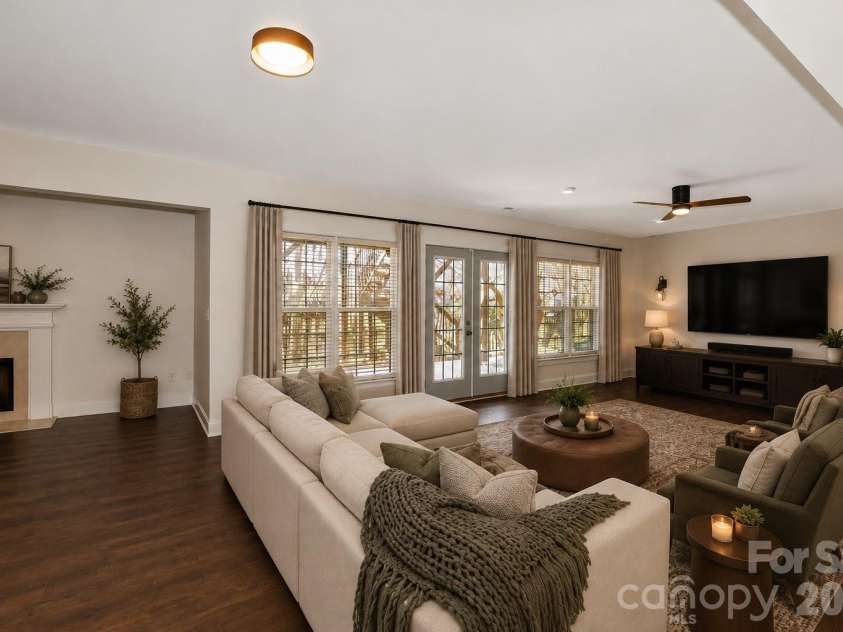 8127 Grahamson Lane, Charlotte, NC 28269.  MLS# CAR4346437, YatesRealty ID 27166. Virtual Staging