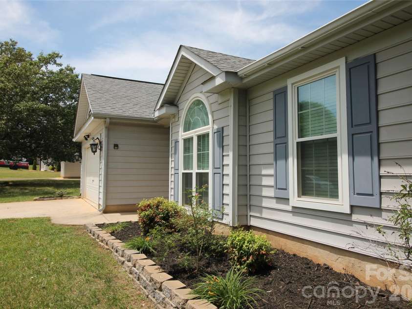 900 Milkwood Lane, Monroe, NC 28110.  MLS# CAR4380312, YatesRealty ID 27167. 