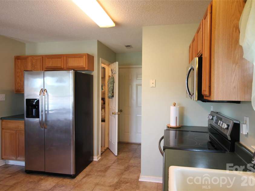 900 Milkwood Lane, Monroe, NC 28110.  MLS# CAR4380312, YatesRealty ID 27167. 