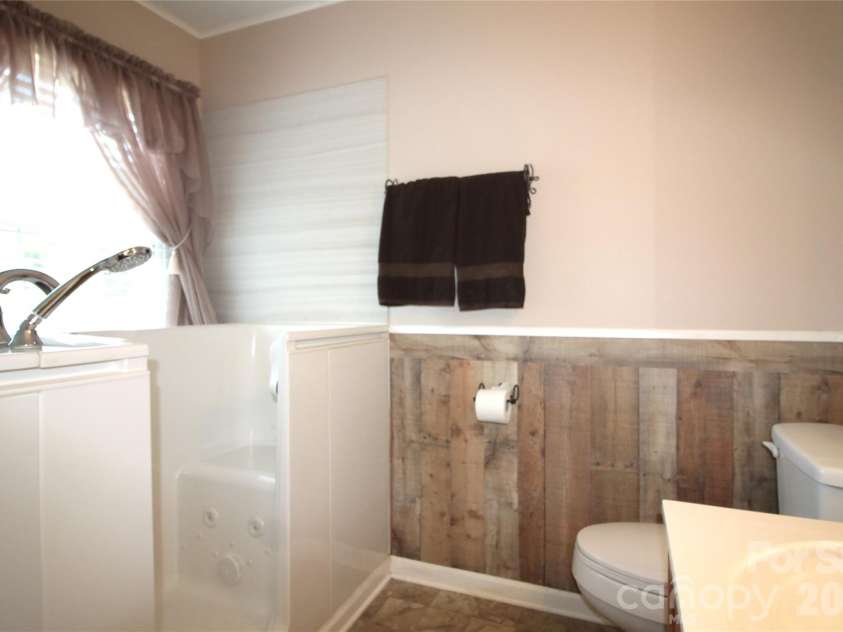 900 Milkwood Lane, Monroe, NC 28110.  MLS# CAR4380312, YatesRealty ID 27167. 