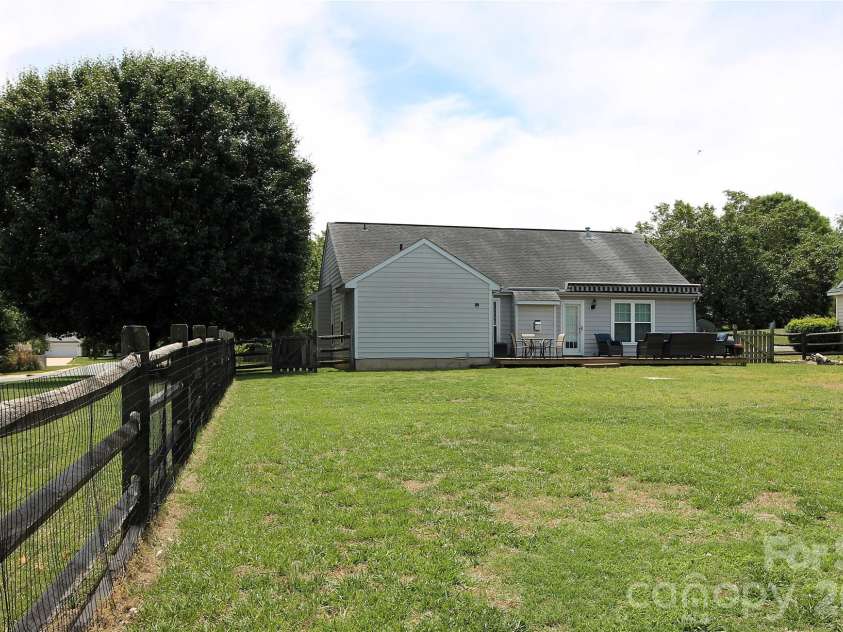 900 Milkwood Lane, Monroe, NC 28110.  MLS# CAR4380312, YatesRealty ID 27167. 