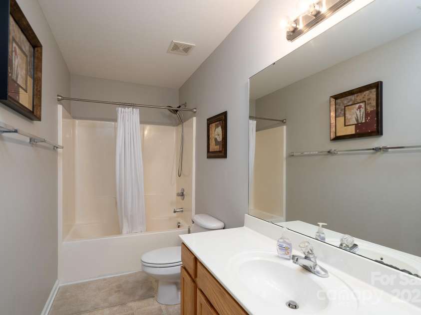 304 Augustus Lane, Mount Holly, NC 28120.  MLS# CAR4254365, YatesRealty ID 27168. Full bathroom upper level