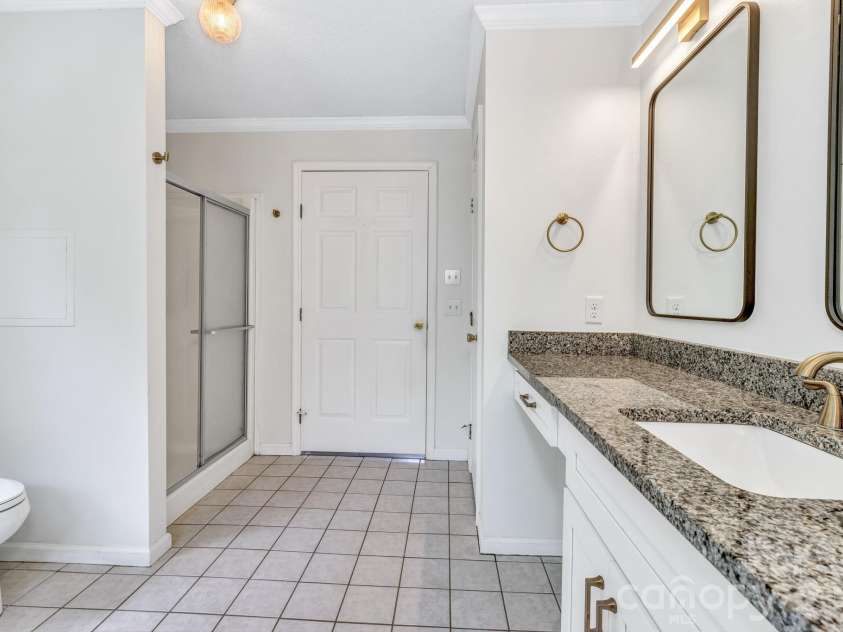 31 Trent Drive, Leicester, NC 28748.  MLS# CAR4380919, YatesRealty ID 27168. 