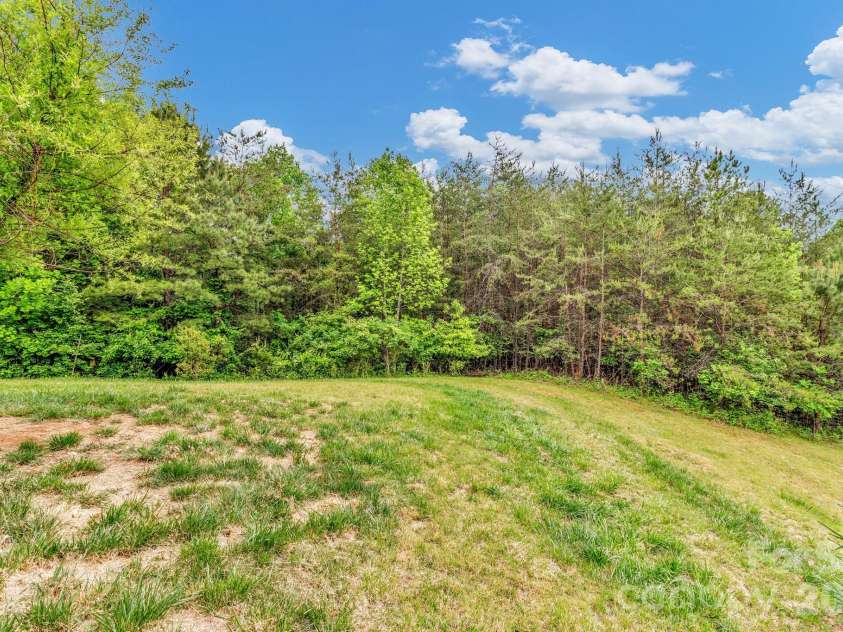 31 Trent Drive, Leicester, NC 28748.  MLS# CAR4380919, YatesRealty ID 27168. 