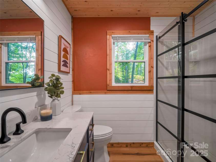 410 Mother In Law Lane, Burnsville, NC 28714.  MLS# CAR4274821, YatesRealty ID 27169. 