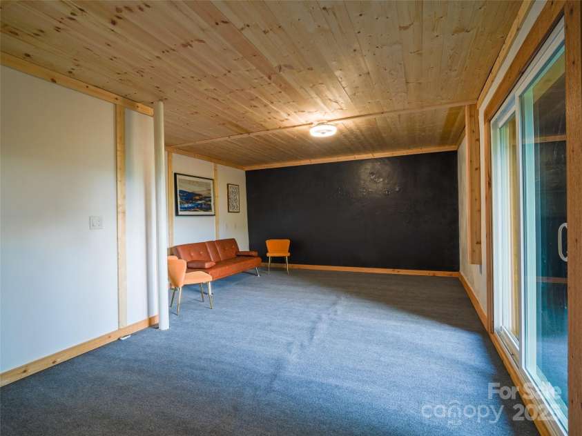 410 Mother In Law Lane, Burnsville, NC 28714.  MLS# CAR4274821, YatesRealty ID 27169. 