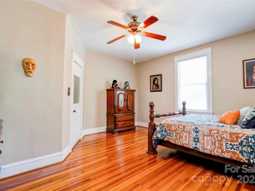 615 Warren Street, Shelby, NC 28150.  MLS# CAR4298346, YatesRealty ID 2717. Bedroom 4