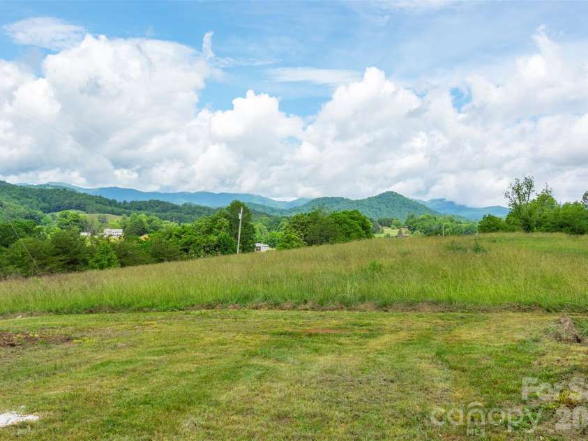 37 King Drive, Leicester, NC 28748.  MLS# CAR4384045, YatesRealty ID 27170. 