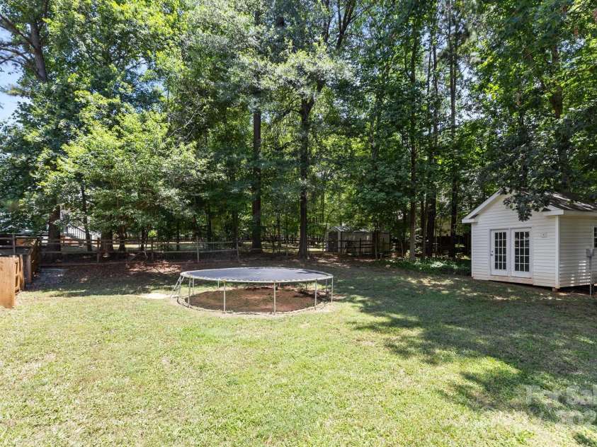 4603 Magnolia Ridge Drive, Waxhaw, NC 28173.  MLS# CAR4275236, YatesRealty ID 27170. 
