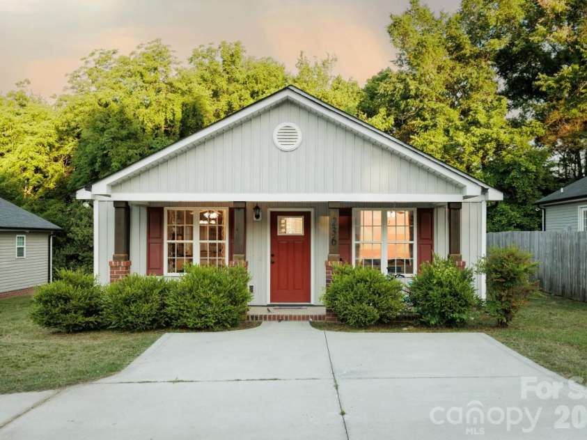 236 Cabarrus Avenue, Concord, NC 28025.  MLS# CAR4384143, YatesRealty ID 27171. 