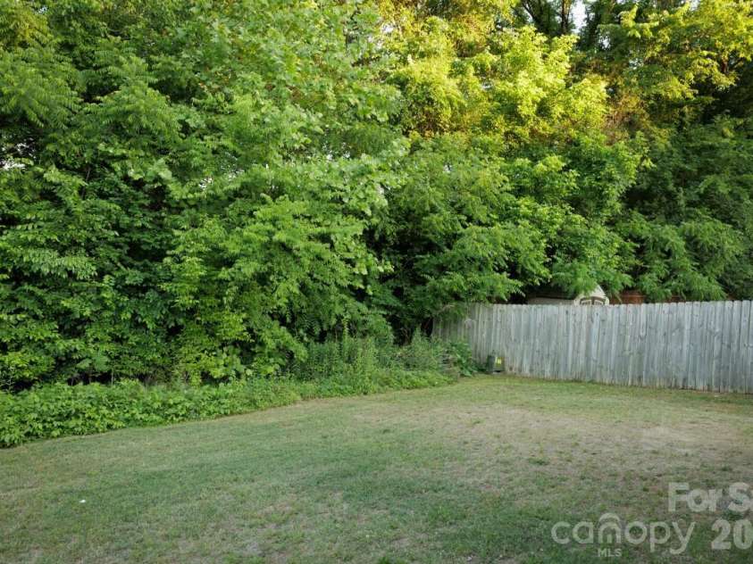 236 Cabarrus Avenue, Concord, NC 28025.  MLS# CAR4384143, YatesRealty ID 27171. 