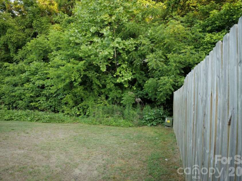 236 Cabarrus Avenue, Concord, NC 28025.  MLS# CAR4384143, YatesRealty ID 27171. 