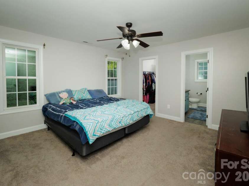 236 Cabarrus Avenue, Concord, NC 28025.  MLS# CAR4384143, YatesRealty ID 27171. 