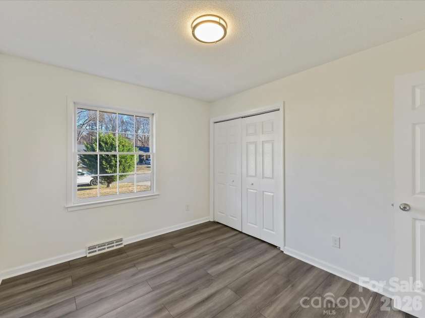 4008 Dunwoody Drive, Charlotte, NC 28215.  MLS# CAR4335406, YatesRealty ID 27172. Bdr 2