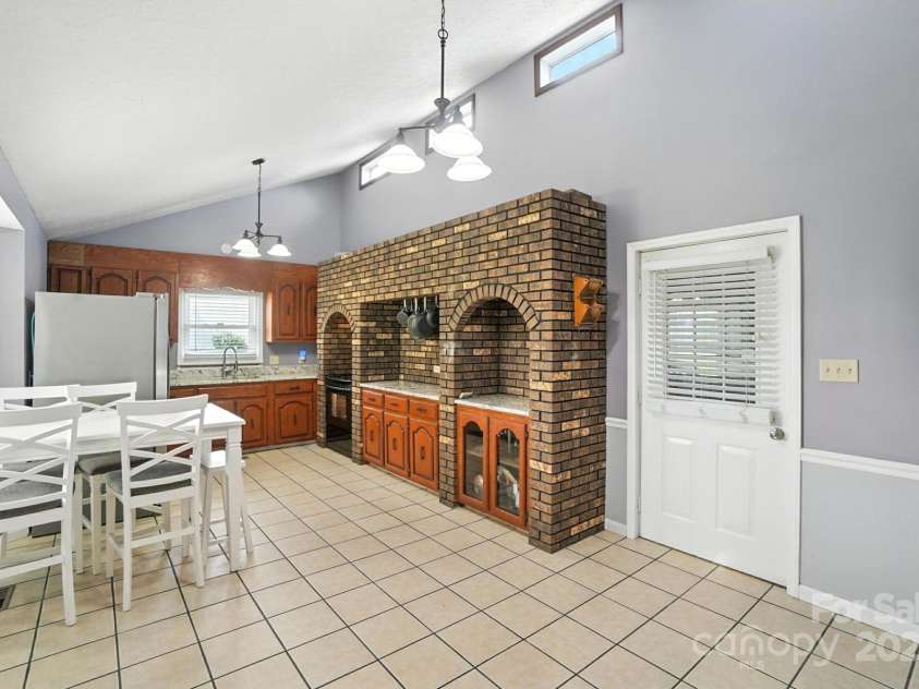 1235 Stony Point Road, Kings Mountain, NC 28086.  MLS# CAR4278142, YatesRealty ID 27173. 