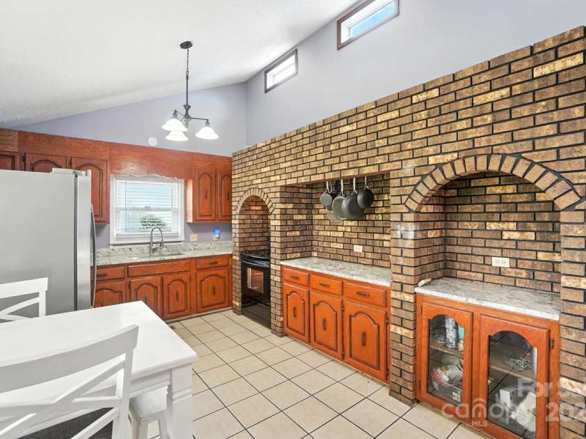 1235 Stony Point Road, Kings Mountain, NC 28086.  MLS# CAR4278142, YatesRealty ID 27173. 