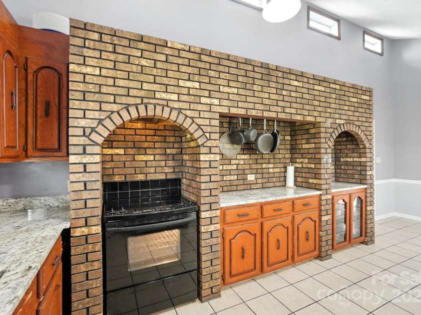 1235 Stony Point Road, Kings Mountain, NC 28086.  MLS# CAR4278142, YatesRealty ID 27173. 